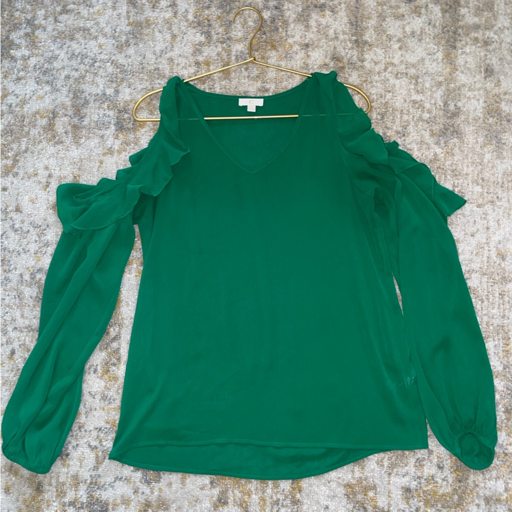 Green cold should blouse